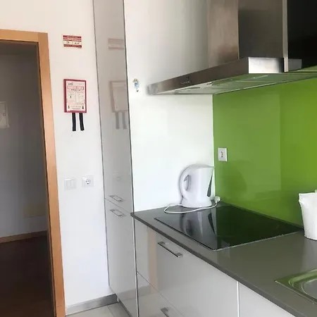 Zurstrassen Apartament *